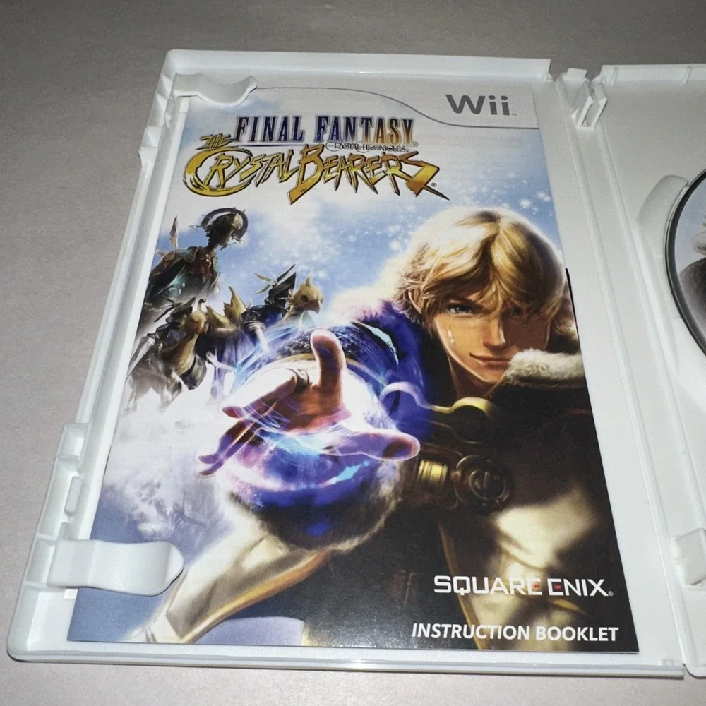 Final Fantasy Crystal Chronicles: Crystal Bearers (Nintendo Wii 09) CIB Complete